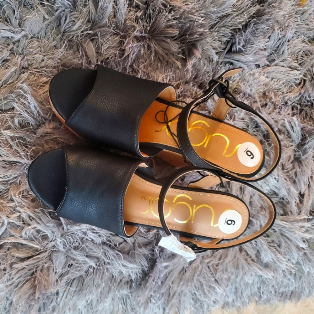 Black wedge heels size 6